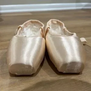 Grishko nova 5××H Grishko Nova Pointe Shoe (S) – The Shoe Room